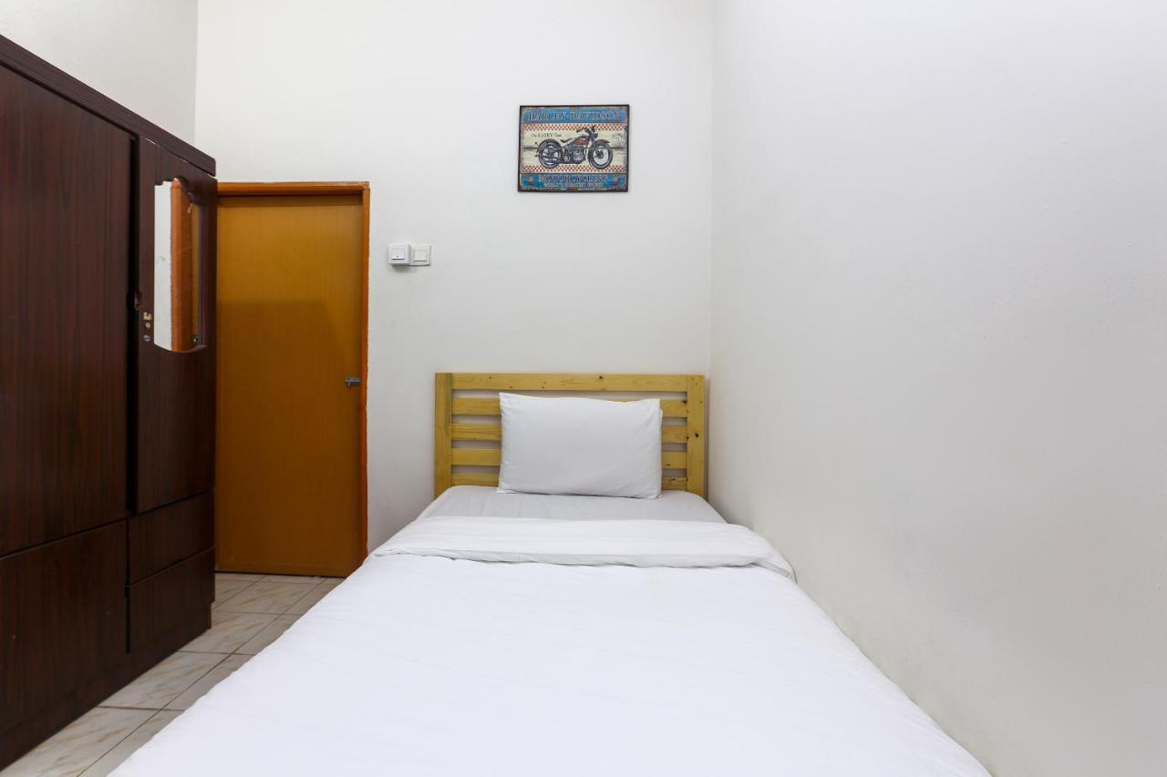 Oyo 89887 Chalet Yunie Marang Eksteriør billede